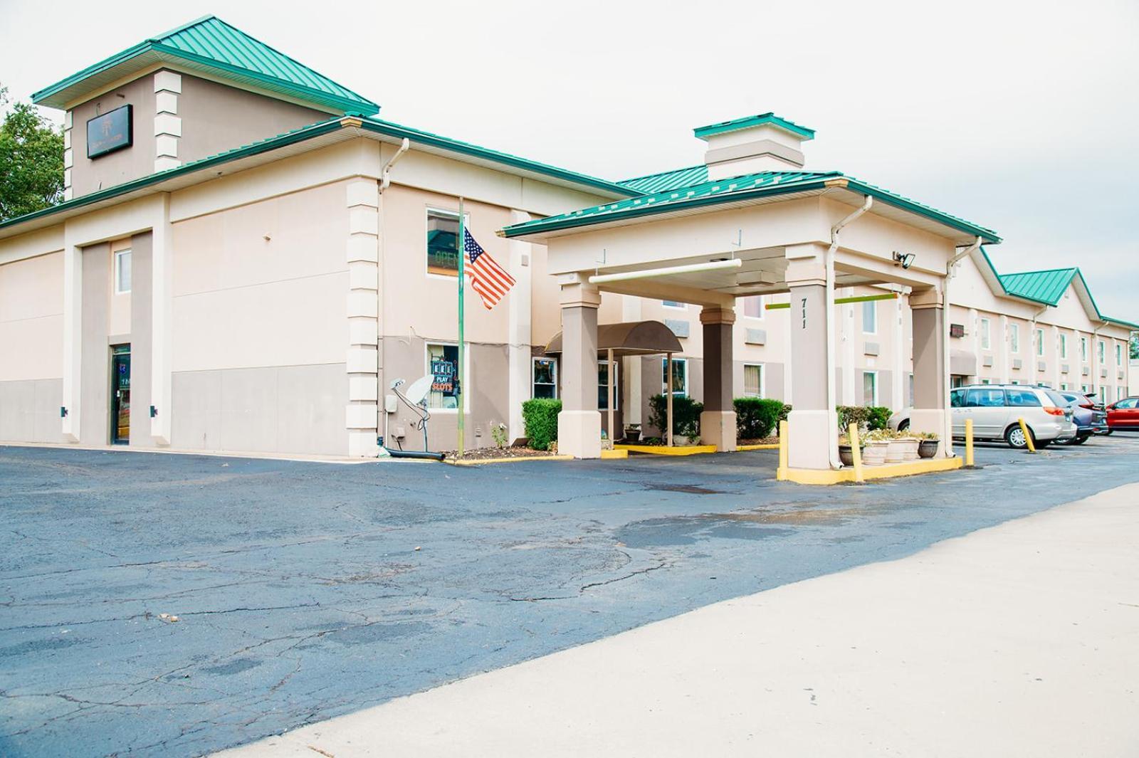 Country Garden & Suites Benton エクステリア 写真